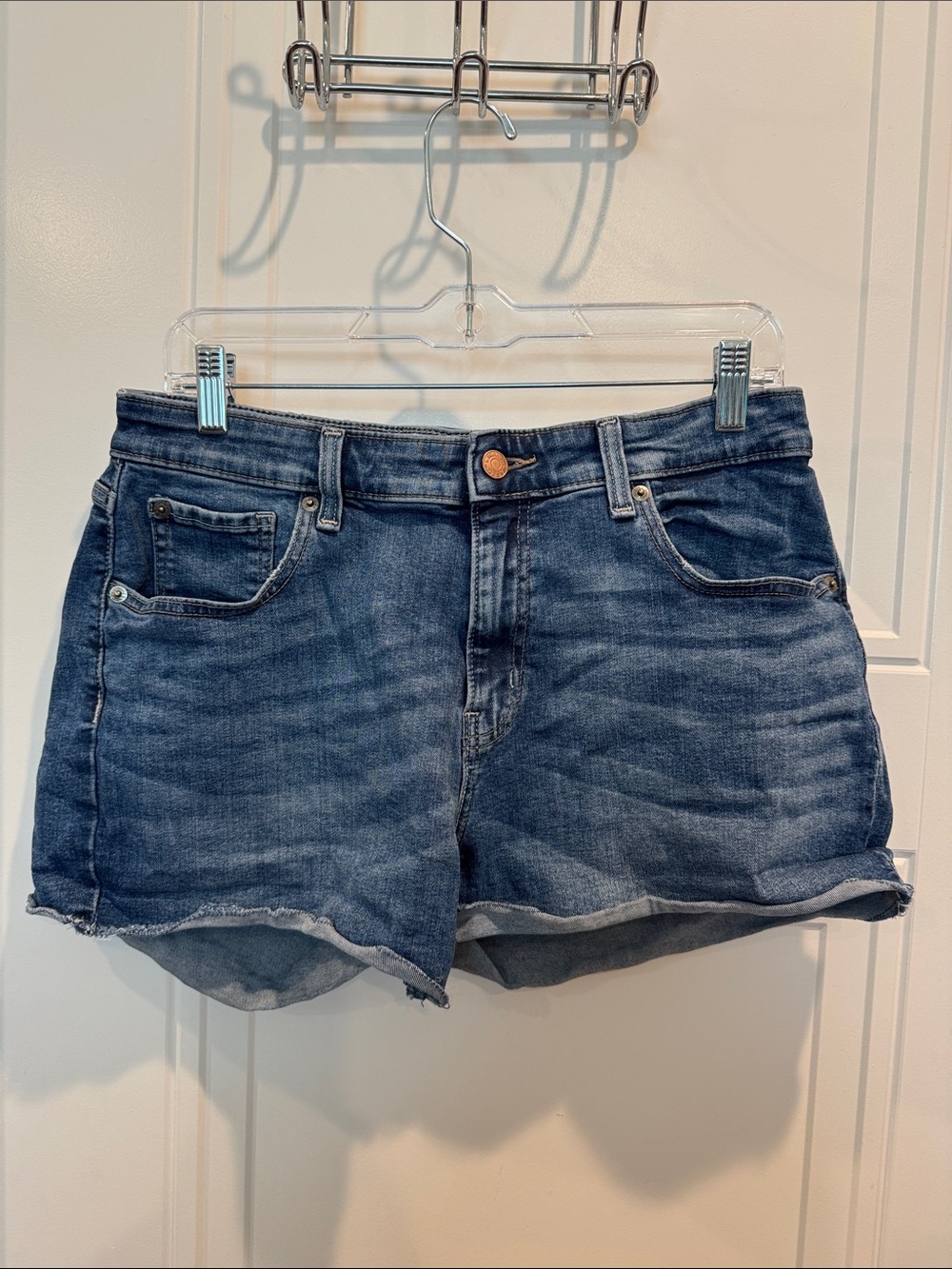 Signature by Levi Strauss Women's Medium Blue Denim Shorts